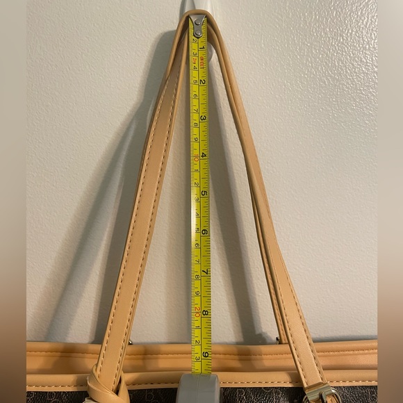 BCBG Paris Tote - Picture 5 of 9